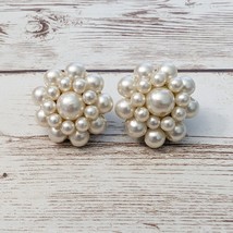 Vintage Clip On Earrings 7/8&quot; Faux Pearl Cluster - Stylish - £10.27 GBP