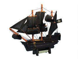 Wooden Calico Jack&#39;s The William Model Pirate Ship 7&quot;&quot; - $18.99