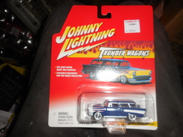 2002 Johnny Lightning Thunder Wagons "1957 Chevy Nomad" Mint Car On Sealed Card - $4.00