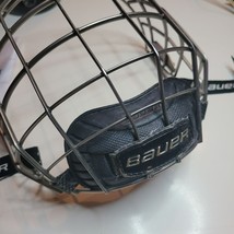 Bauer FM7500 Small Mask Metal Cage Hockey True Vision Youth Sports - £8.85 GBP