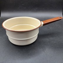 Vintage 1960&#39;s Enamelware 1 Quart Sauce Pan Pot - SITS FLAT - Good Condi... - £14.30 GBP