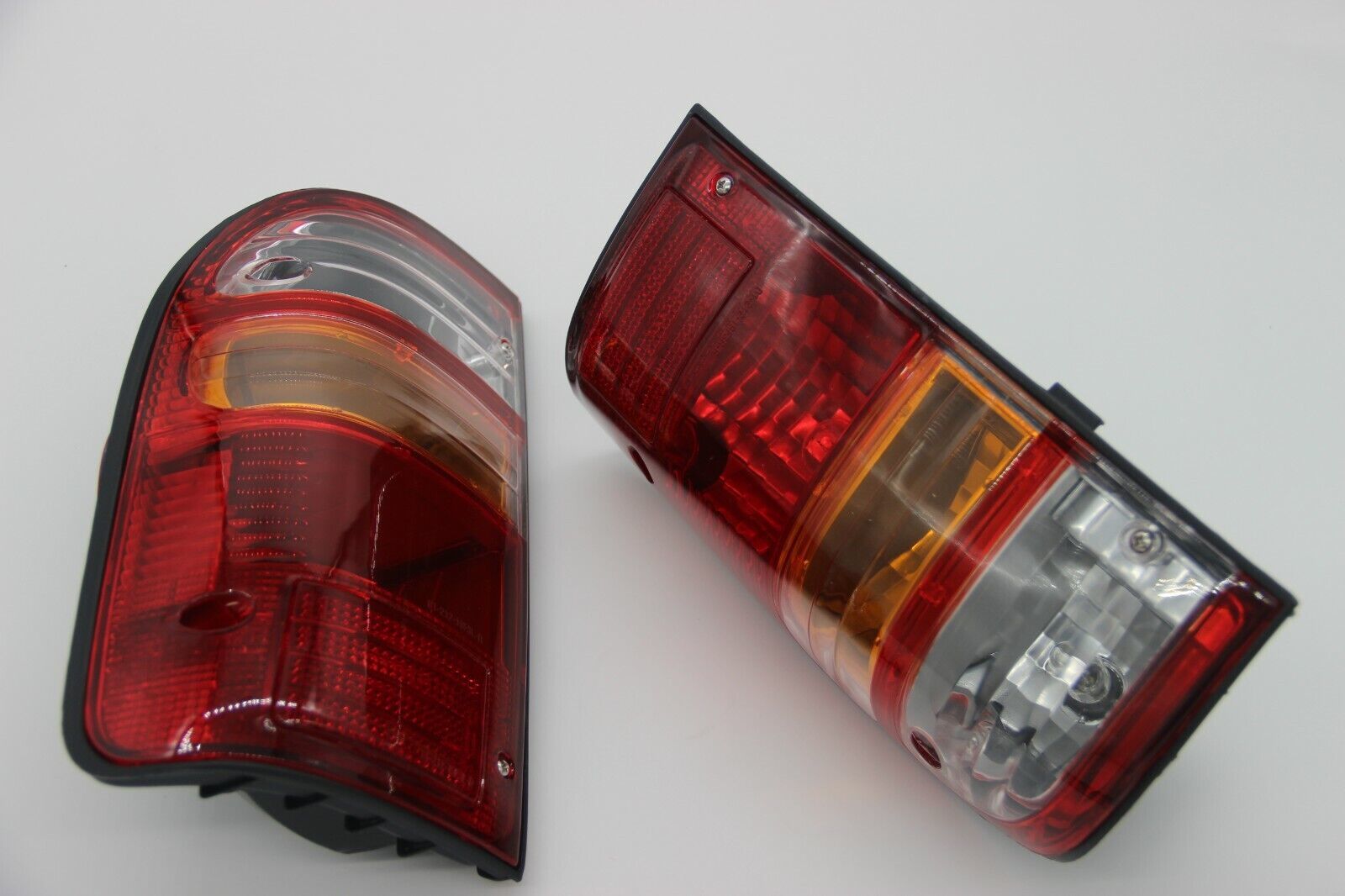 Xtuning LED Rear Tail Lights – Pair For Toyota Land Cruiser FJ40 FJ45 BJ40 HJ45 BJ42
