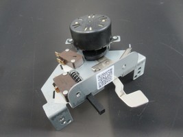 GE Oven Door Latch Assembly  WB10X28391   Warranty - $24.00