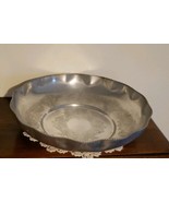 Vintage ~ Hand Wrought Aluminum Bowl ~ Scroll Pattern ~ Scalloped Edge D... - $426.51 MXN