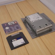 Iomega 100MB Internal Z100ATAPI 3.5 Zip Disk Drive with Disk - Tested 02 - £32.93 GBP