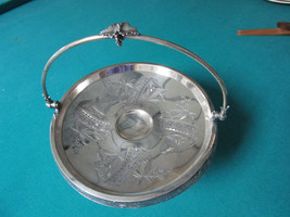 Antique Bridal Basket Meriden 1770 Silverplate 7 X 10&quot; Classic - £98.92 GBP