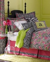 Majella Marzipan by Legacy Home Pink Paisley and Zebra Full Size Set - £146.05 GBP