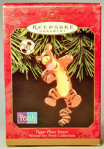 Hallmark: Tigger Plays Soccer - Winnie The Pooh - 1999 Keepsake Ornament - £10.08 GBP