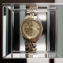 Vintage Timex Date Water Resistant Women&#39;s Watch - $102.51 MXN