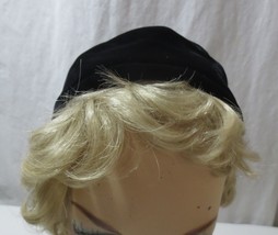 Vtg Black Velvet Ladies Beret Hat Skull Cap with buttons - £19.66 GBP