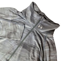 Under Armour Cold Gear Women&#39;s Fitted Shirt Size Medium Gray Camo Thumb Sleeve - £22.52 GBP