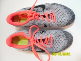 Nike Free RN Shoes Women&#39;s Ladies Athletic Running Tennis 4.5Y Gray and Pink - $54.32