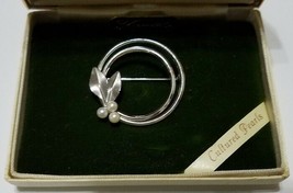 Vintage Krementz 14k White Gold Double Circle Pin With Cultured Pearls - £39.10 GBP