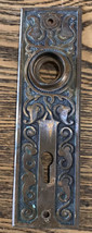 Antique Vtg Ornate Victorian  Ivy Leaves Door Knob Back Plate Copper w Keyhole - £19.73 GBP