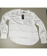 Express Satin V-Neck Top Women’s XS Marshmallow 100% Polyester - $27.77 CAD