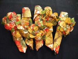 Vintage Handmade 5 Napkin Rings &amp; Napkins Fall Colors Apple Red Green Sq... - $368.72 MXN