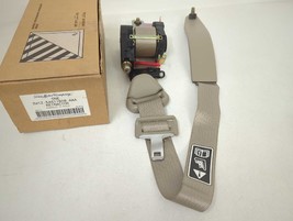 New OEM genuine Ford R Front Seat Belt Retractor 2003-2004 Lincoln Town ... - $84.15