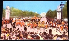 Coronation Procession Queen Elizabeth Postcard - £2.36 GBP