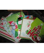 4 CHRISTMAS GIFT BAGS &amp; 2 BOXES happy bright red green colors med lg (D) - £6.27 GBP
