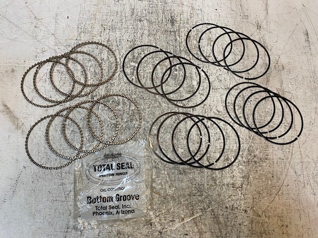 Total Seal Piston Rings Set 00153 | 043900 | 1875190 3PC Oil - $28.49