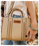 Montana West Wrangler Whipstitch Cross Body Bag Purse/Tote Beige New - $758.08 MXN