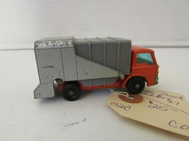 Vtg Diecast Matchbox Refuse Truck #7 Lesney England Orange &amp; Grey W/TAG H2 - £4.35 GBP
