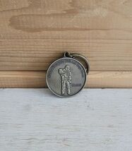 Father Flanagan&#39;s Boys and Girls Town 1990 Vintage Keychain Pendant #2 - €17,28 EUR