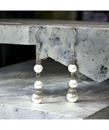Silver Tone Faux pearl dangle earrings - $9.10 CAD