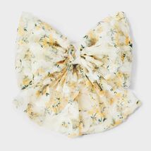 Wild Fable 3D Flower Bow Hair Barrette Yellow Cream Botanical Pattern - $188.98 MXN