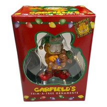 Vintage 1996 Paws Garfield Trim A Tree Christmas Ornament #1 Elf Holding Pookie - £15.70 GBP