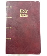 The New American Holy Bible 1970 Catholic Edition 9053 Copyright 1987 - $268.60 MXN