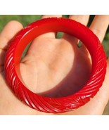 Cherry Red Bakelite Bangle Bracelet Vintage Deep Carved Leaves Design 38... - £108.98 GBP