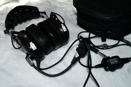 US AVIATION ACADEMY AVIATION HEADSET 517B2B - $135.59