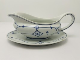 Vtg Gravy Boat w Drip Plate Winterling PM Bavaria Strawflower Blue Mosch... - $59.35