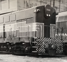 New York Central Railroad NYC #7001 H-16-44 Locomotive Train Photo Collinwood OH - $9.49