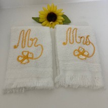 Vtg 2 White Terry Cloth Hand Fingertip Towels Mr. &amp; Mrs. Embroidered Bri... - $14.20