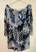 CYNTHIA ROWLEY Hi Lo Stretch Knit Top Artsy Blue Abstract Animal Print 1X - $227.45 MXN