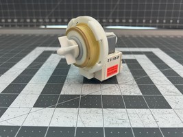 Miele Dishwasher Drain Pump P# 06804851 - $749.36 MXN