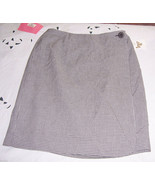 NWT KGR Black  White Plaid Rayon Knee Length Wrap Skirt Misses Size 6 - £18.91 GBP