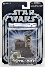 Star Wars Original Trilogy Yoda ESB Starburst Variant Action Figure - SW6 - $28.05