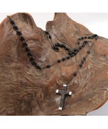 Vintage Black Beaded Wooden Jesus Crucifix Cross Pendant Rosary Necklace - $225.05 MXN