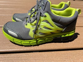 GDEFY Gravity Defyer Walking Shoes Womens size 7 Lace up Sneakers Versos... - $1,238.32 MXN