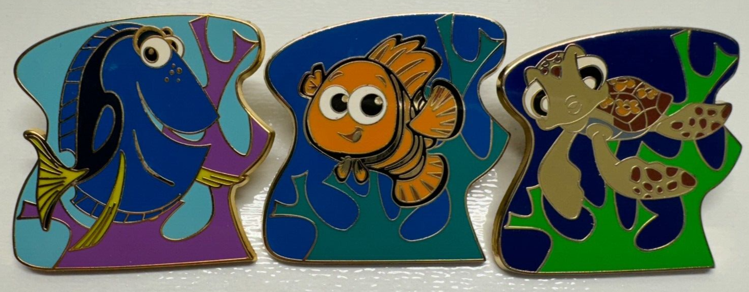 Primary image for Lot of 3 Disney Limited Release Finding Nemo Dory Crush Pins
