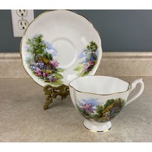 Queen Anne Country Cottage Bone China England Tea Cup And Saucer Set - $14.84