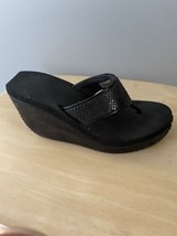 Volatile Wedge Sandals Womens Size 8 Black Snakeskin Slides Thong Comfort - £15.30 GBP