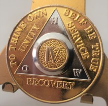 Alcoholic 4 Year Recovery Gold/Silver Plate Chip Medallion Coin Token AA Anony. - £9.03 GBP