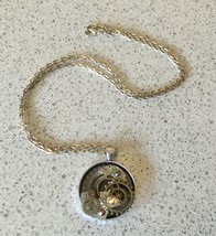 Steampunk Gears Silvertone Pendant Necklace 2 - £6.96 GBP