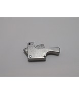 International 6623001 OEM Latch - $25.67 CAD