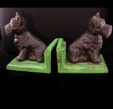 Vintage scottish terrier bookends - handpainted statue - vintage cast iron booke - £107.66 GBP