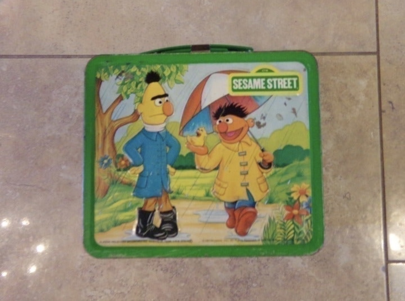 Bert and Ernie Vintage Lunch Box  - £26.36 GBP
